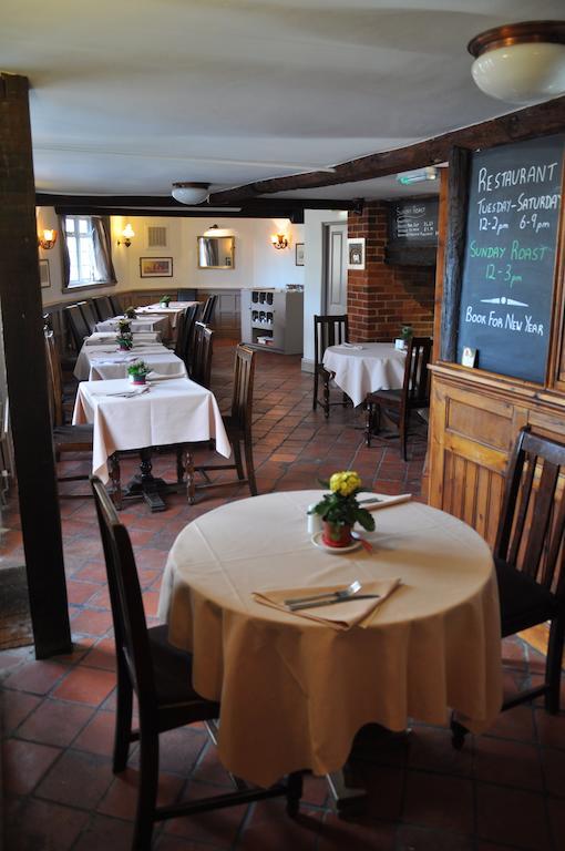 The Crown Inn Benson Eksteriør billede